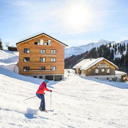 Almstueble Bergfrieden Hotel ดามุลส์ ภายนอก รูปภาพ