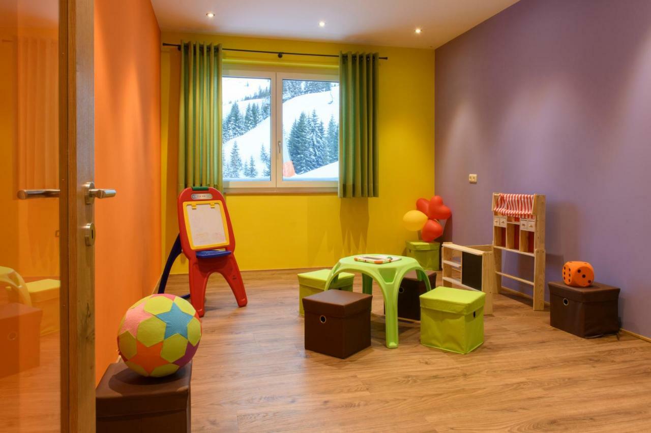 Almstueble Bergfrieden Hotel ดามุลส์ ภายนอก รูปภาพ