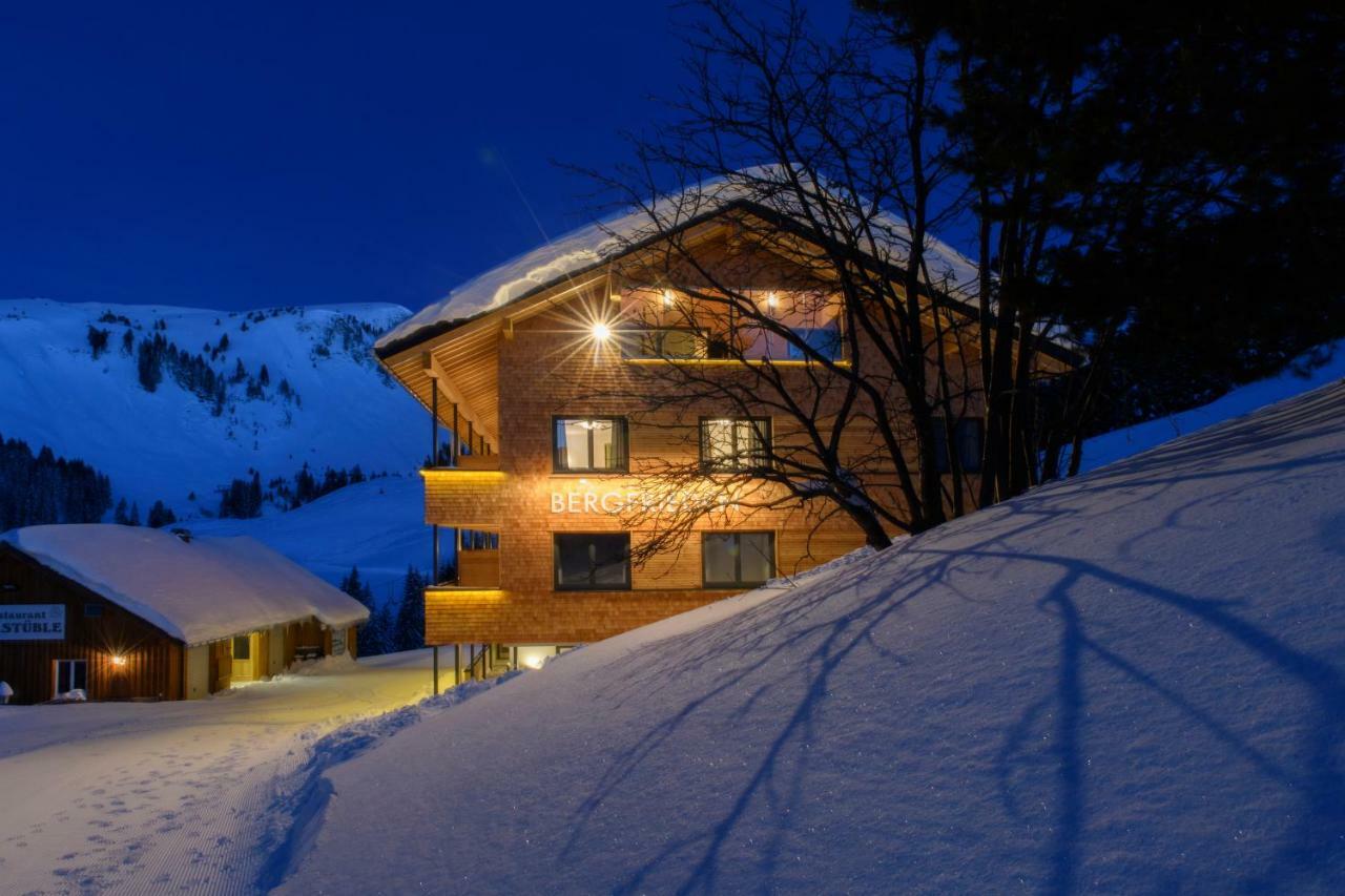 Almstueble Bergfrieden Hotel ดามุลส์ ภายนอก รูปภาพ