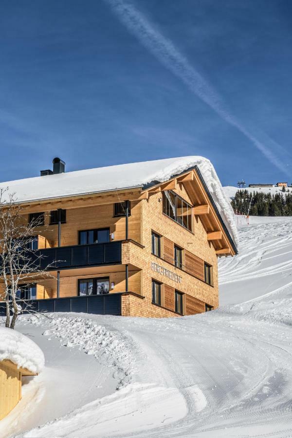 Almstueble Bergfrieden Hotel ดามุลส์ ภายนอก รูปภาพ