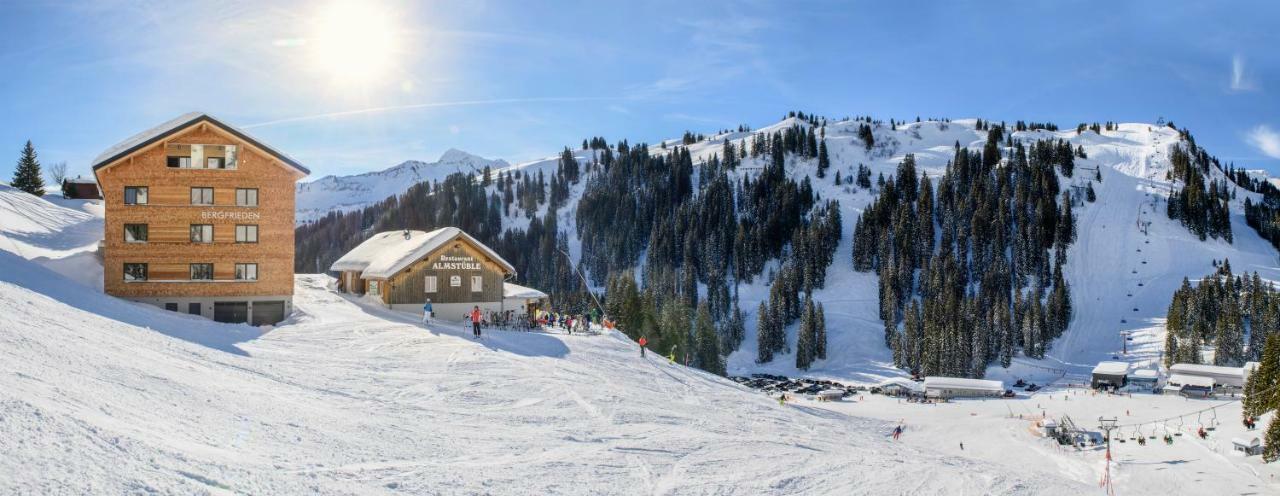 Almstueble Bergfrieden Hotel ดามุลส์ ภายนอก รูปภาพ